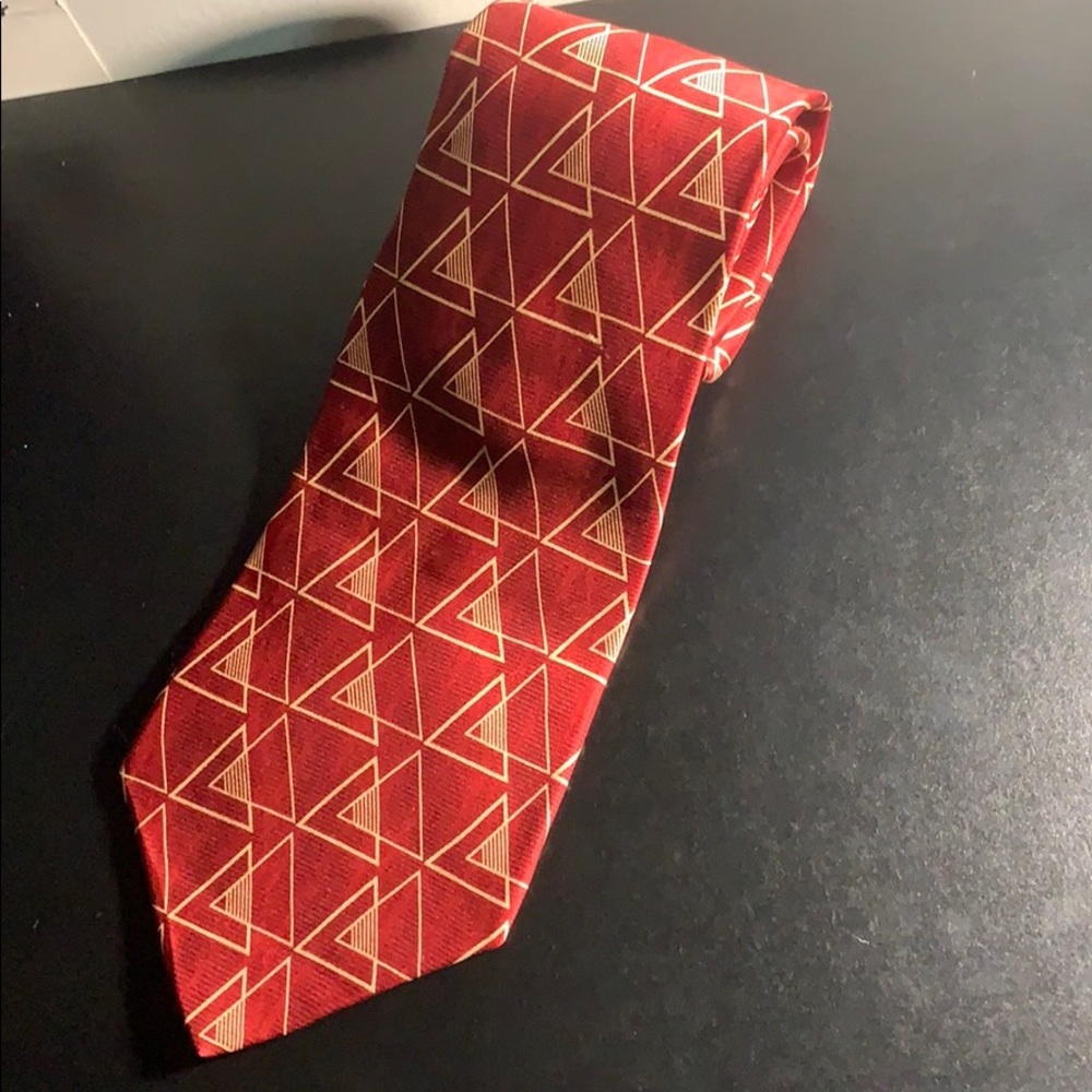 Zylos George Machade red tie